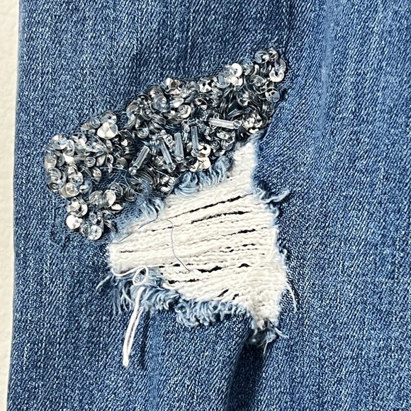 EUC Ted Baker London Mid Wash Yannah Abrasion Embellished Boyfriend Jeans Sz 27 - Picture 8 of 13